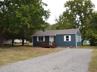 312 N Walnut St, Douglass, KS 67039