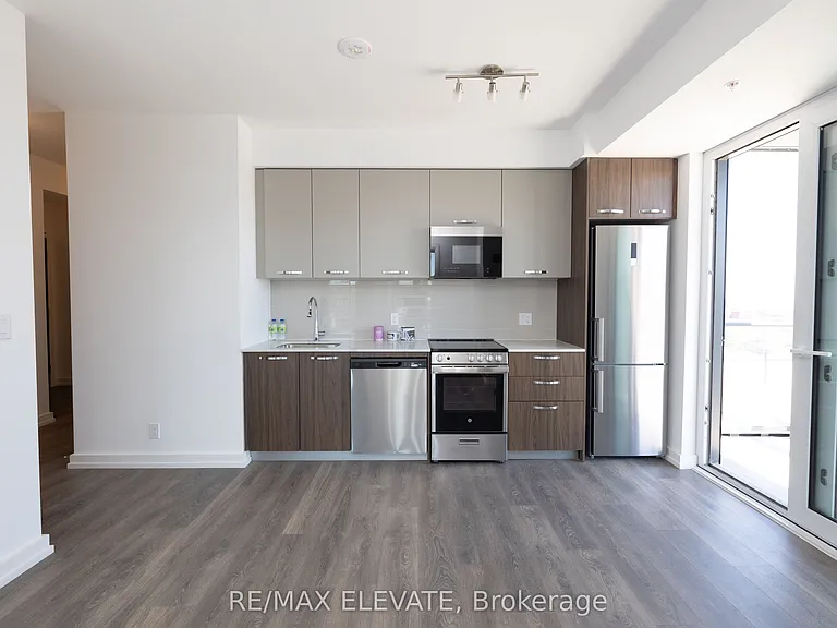 75 James St S #2210 — Photo 11