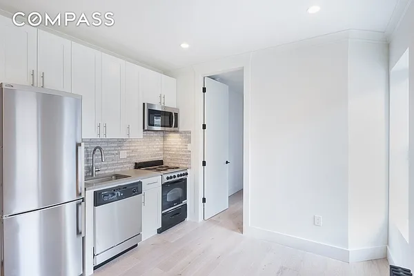 Rented by Compass | media 16