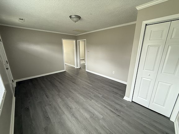 3rd image of 224 Tomberlin Rd