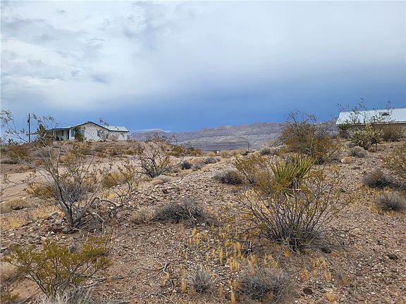 5th image of 1140 E Bradley Bay Drive