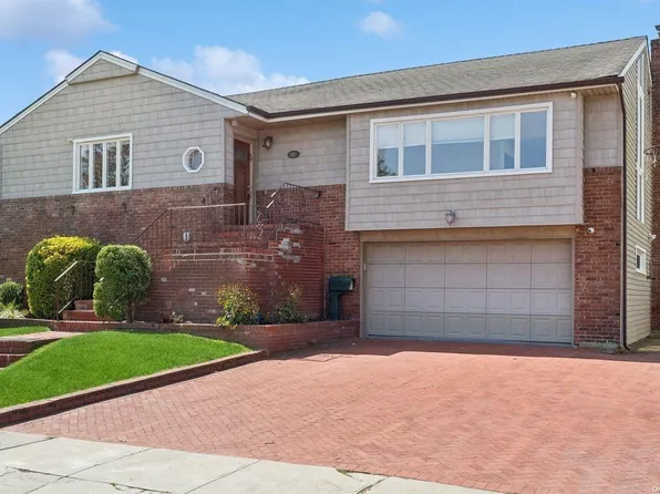 881 Hewlett Drive, North Woodmere, NY 11581
