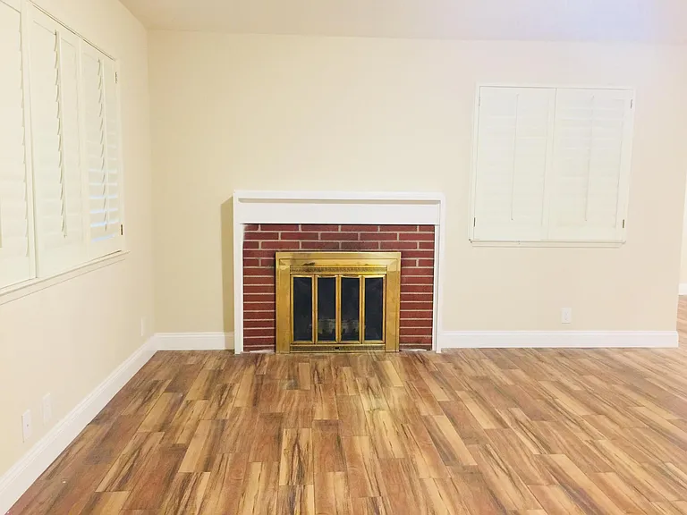 40156 Windsor Ct — Photo 2