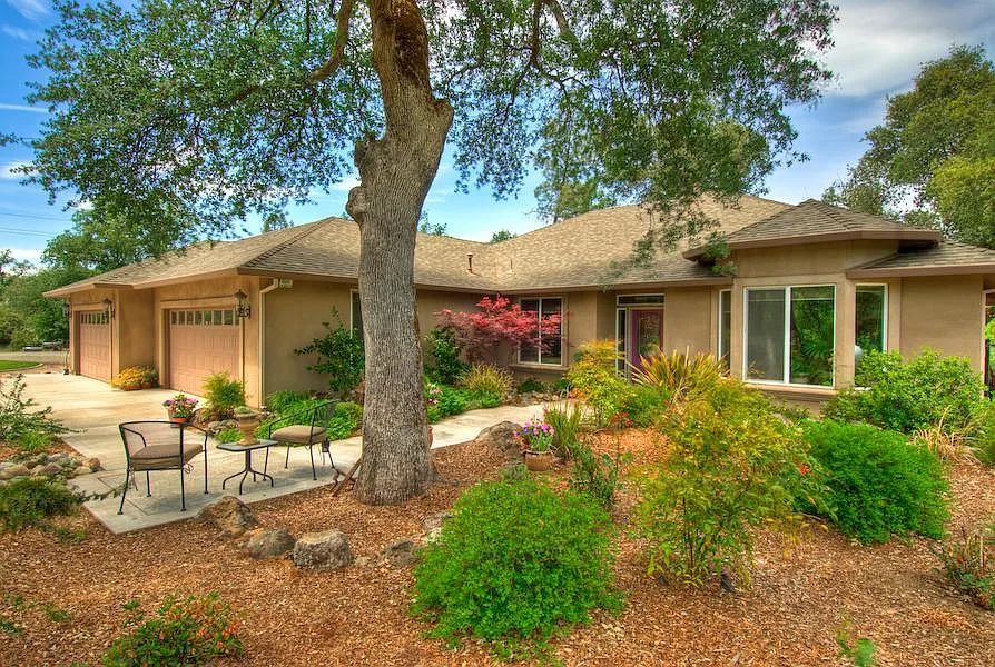 23950 Old 44 Dr photo 1