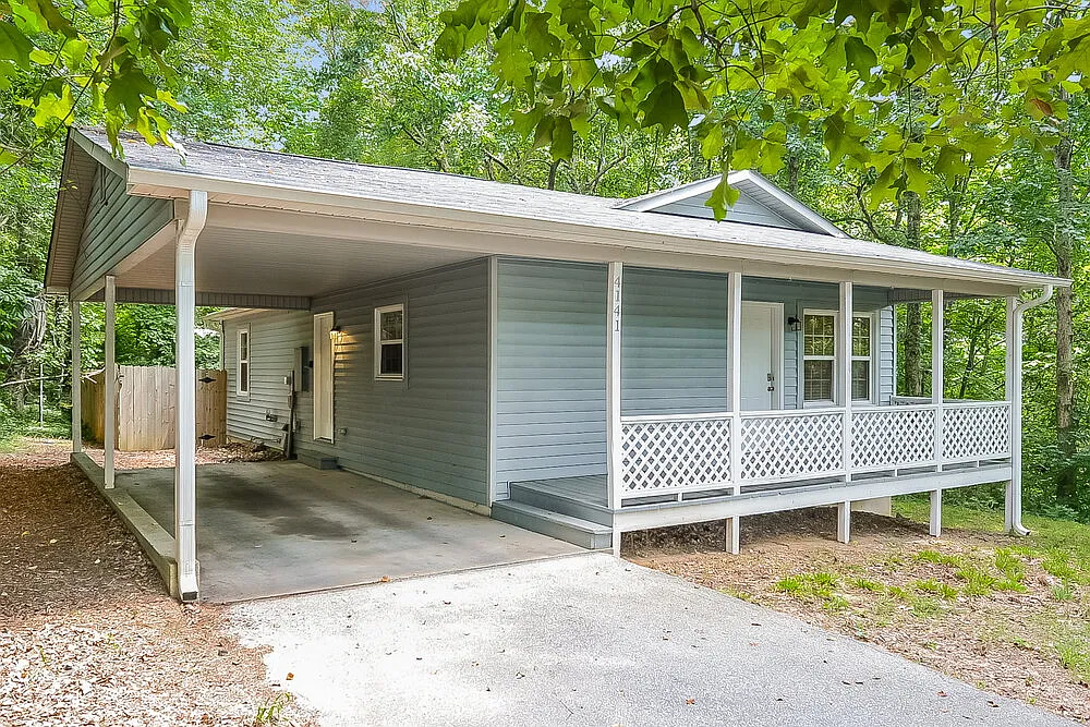 3 bed, 1.5 bath, 960 sqft, $1,460 — Photo 3