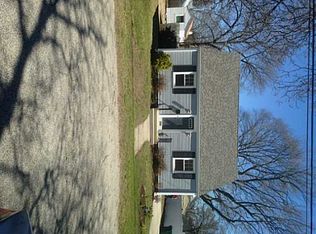 296 Maple St, Warwick, RI 02888