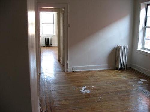 2nd image of 39-41 E 62nd St