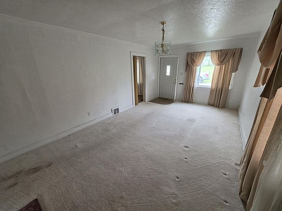 3rd image of 114 Deegans St