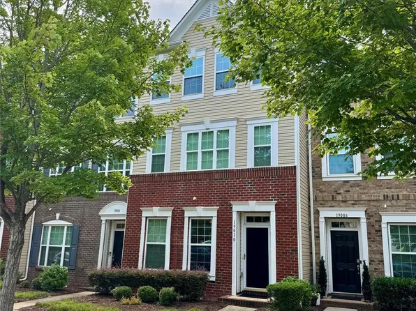 19010 Lake Breeze Dr, Cornelius, NC 28031