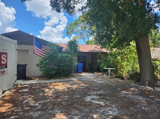 6323 Frost Dr, Tampa, FL 33625