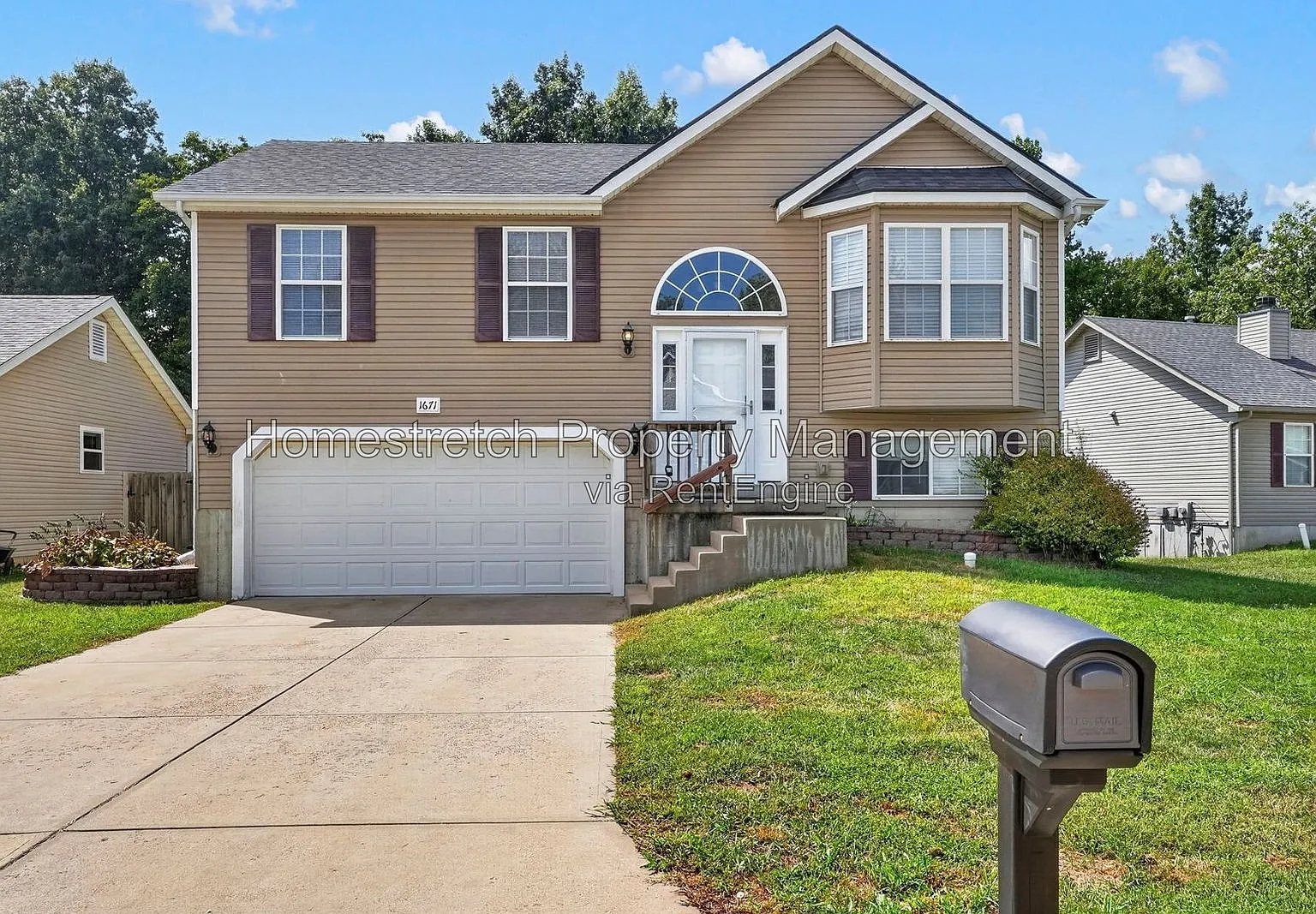 4 bed, 3.0 bath, 1964 sqft, $2,379 — Photo 1