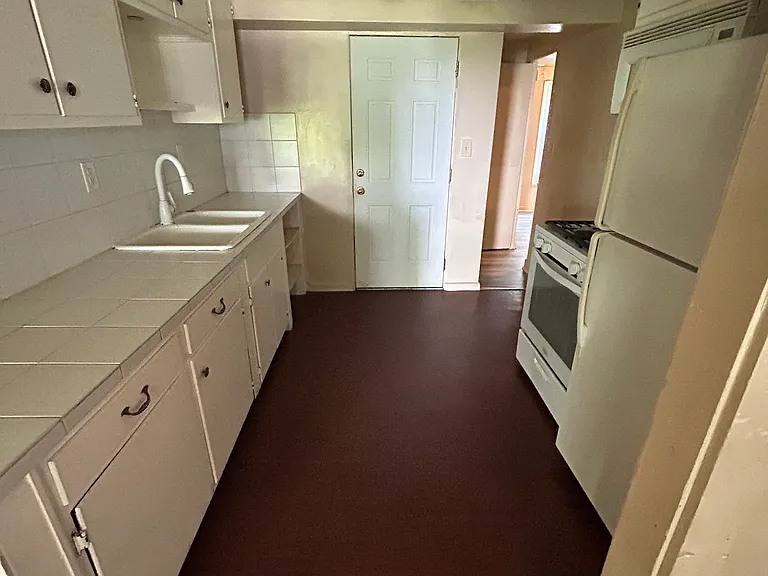 120 Grether Ave — Photo 2