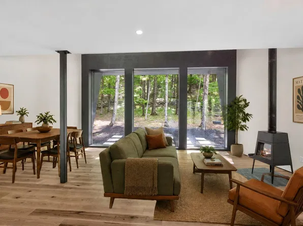 400 N Elting Corners Rd #Id1646878p, Highland, NY 12528