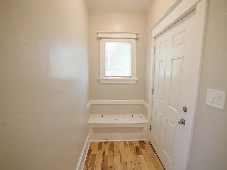 112 12th St N #118 — Photo 4