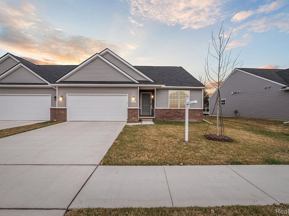 1st image of 10073 Swan Lake Cir
