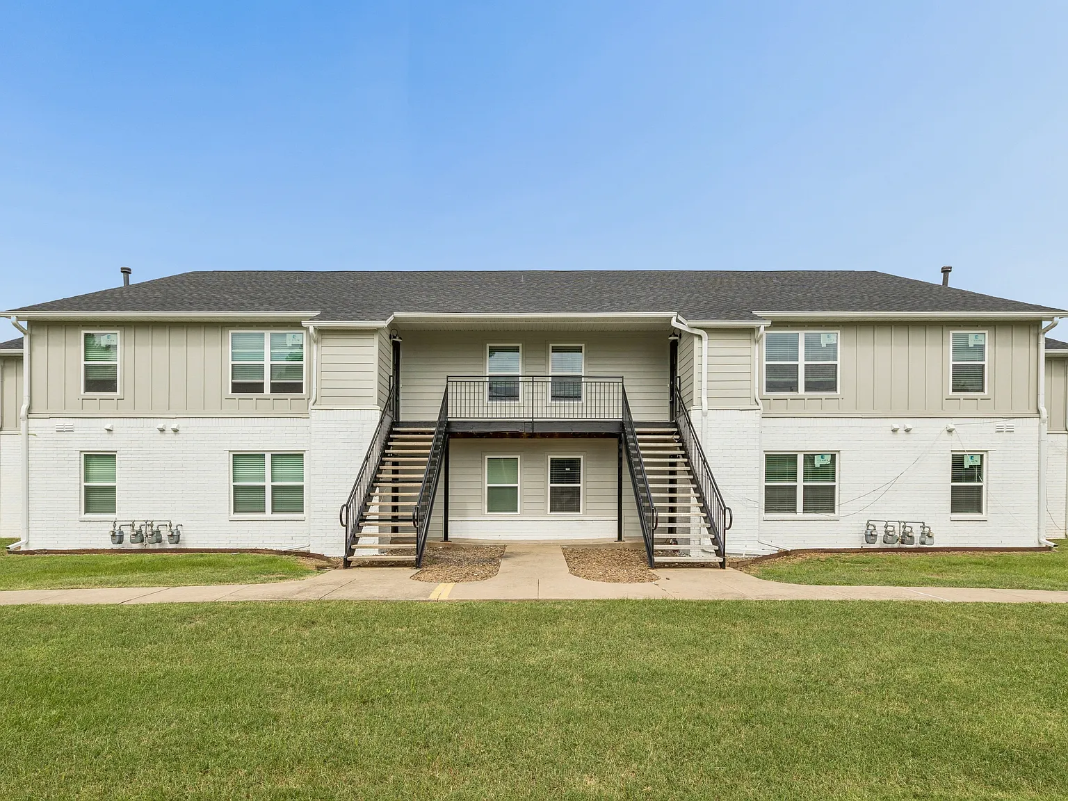 1126 West Cato Springs Road - 2 — Photo 3