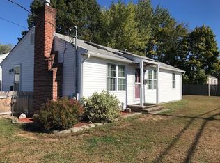 1813 W Shore Rd, Warwick, RI 02889