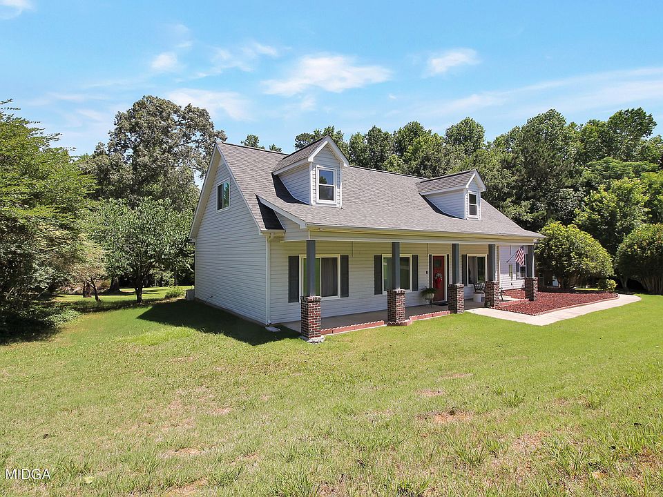 1st image of 202 Cottonwood Ct