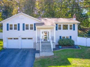 3668 Edgehill Rd, Yorktown Heights, NY 10598