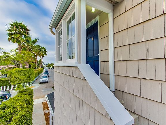 3rd image of 571 Sea Ln