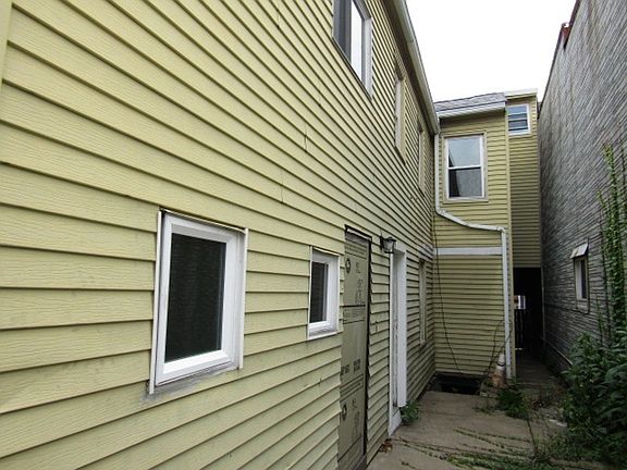 3rd image of 114 S 16th St