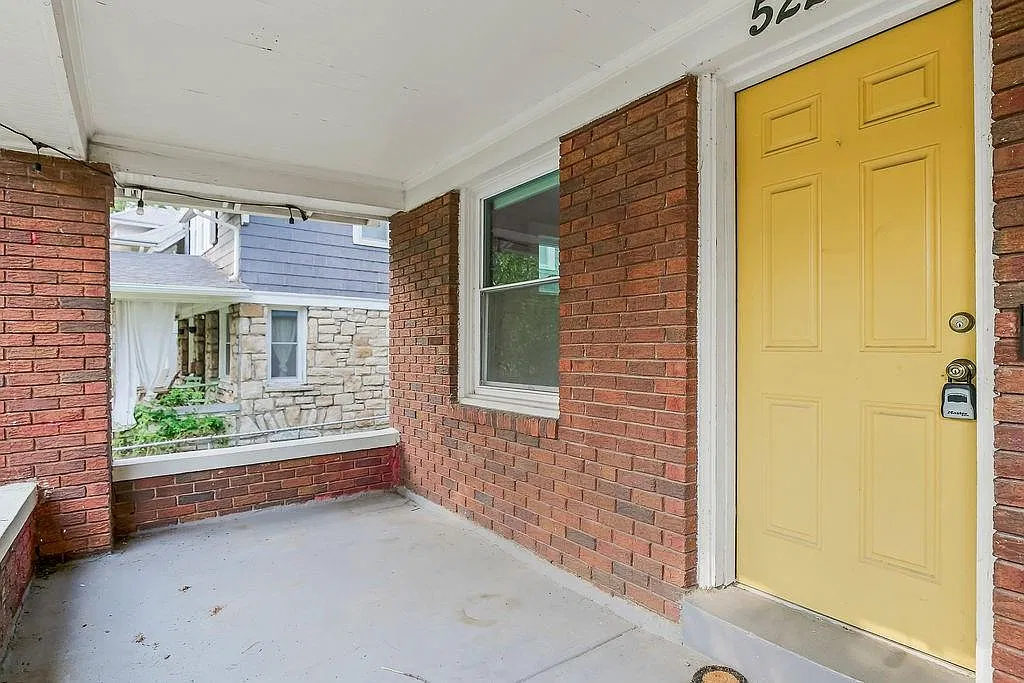 4 bed, 1864 sqft, $1,850 — Photo 2