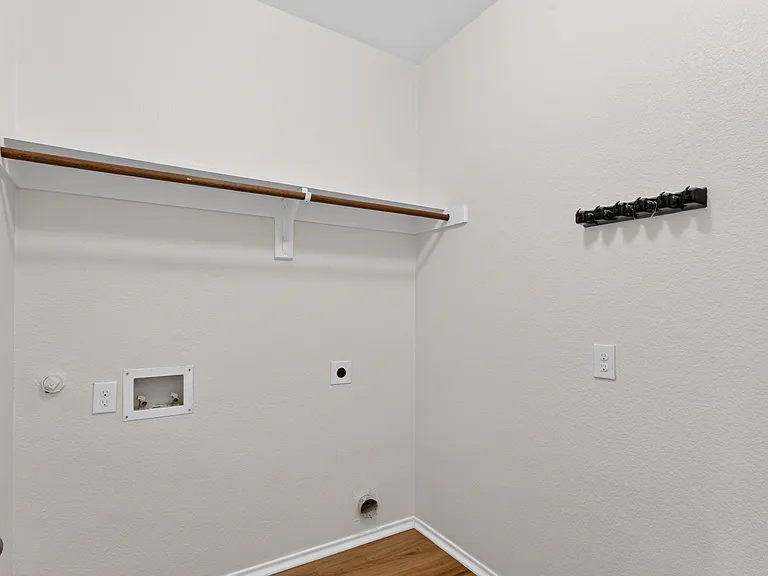 1702 Wild Rye Cir — Photo 34