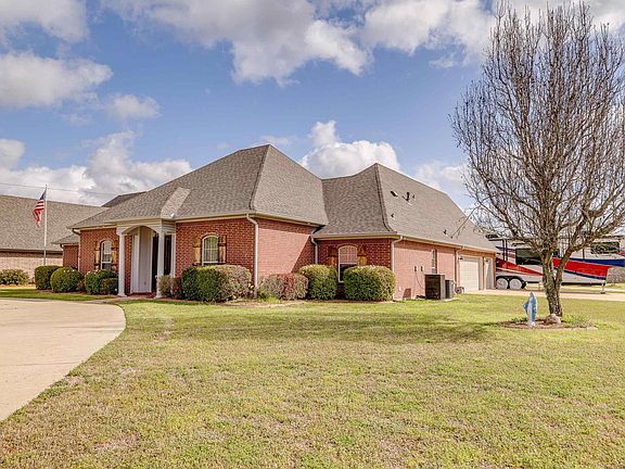 3rd image of 1396 Frenchmans Bend Rd