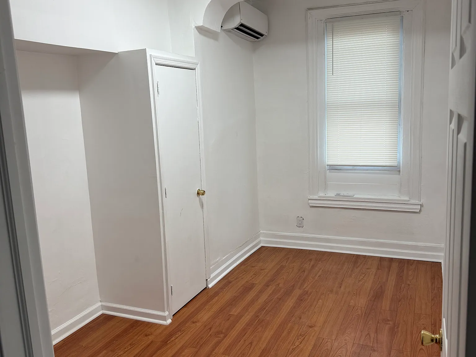 2 bed, 800 sqft, $1,400 — Photo 3