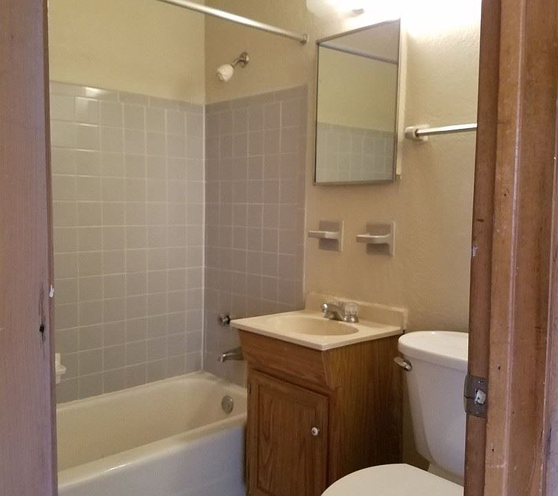 2nd image of 5175 N Hopkins St APT 104