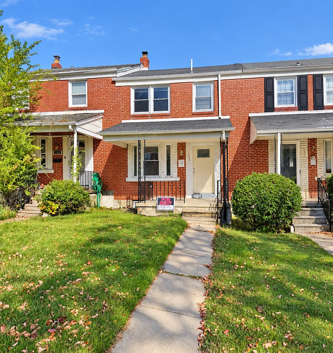 3 bed, 1.5 bath, 1258 sqft, $2,400 — Photo 1