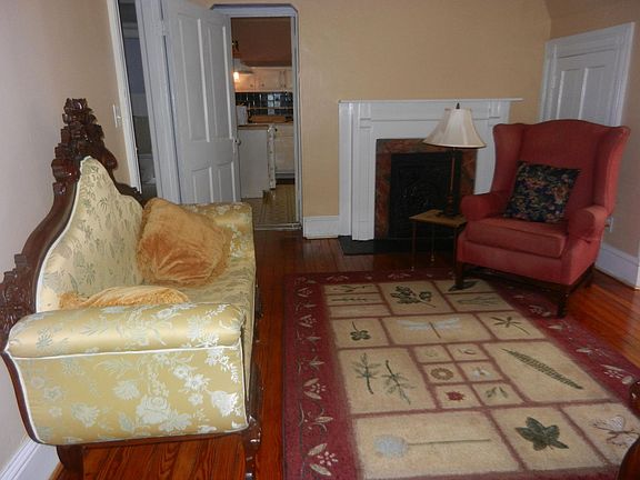 3rd image of 400 W Freemason St #3
