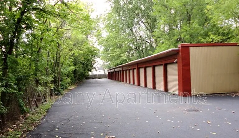 80 Whitehall Rd #9 — Photo 2