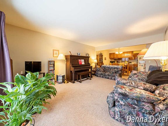 3rd image of 6791 Leisure Creek Dr SE #4