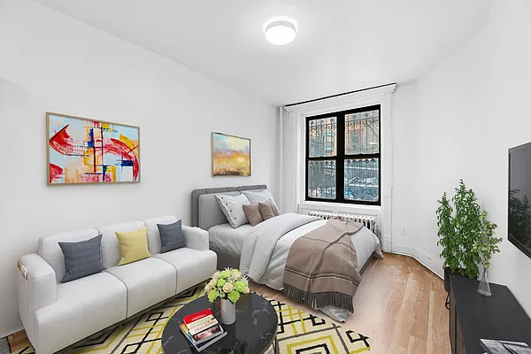 Rented by REAL New York | media 10