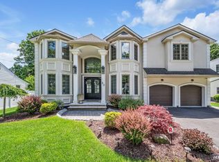 80 Birchwood Rd, Paramus, NJ 07652