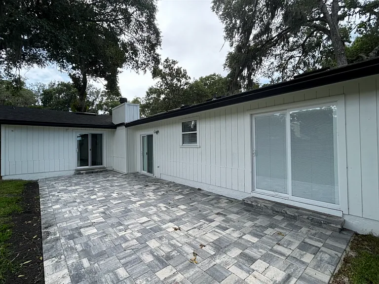 1342 Pinewood Rd — Photo 4