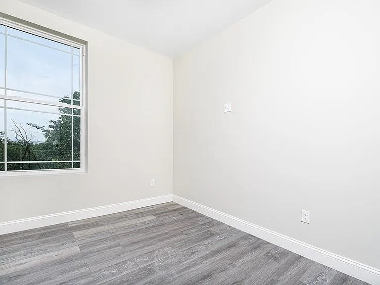 83 Bradstreet Ave #202 — Photo 5