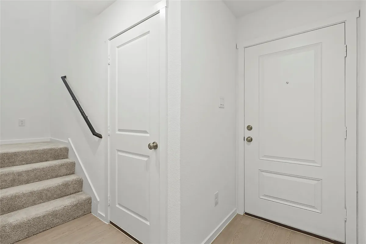 Building Photo - 12176 Steeplechase Dr