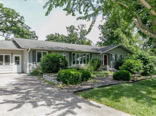 12720 Hillcrest Dr, Story City, IA 50248