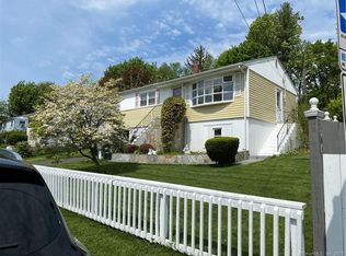 36 Oman Pl, Bridgeport, CT 06606