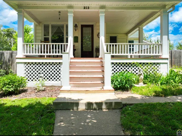 213 W Alma St, Saint Marys, KS 66536