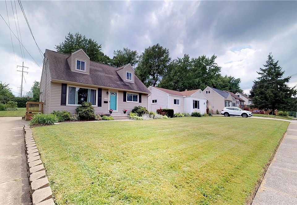 1st image of 3692 Argonne St