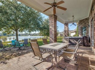 9107 E Lakeside Dr, Magnolia, TX 77354