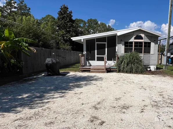 479 Buena Vista Dr, Lillian, AL 36549