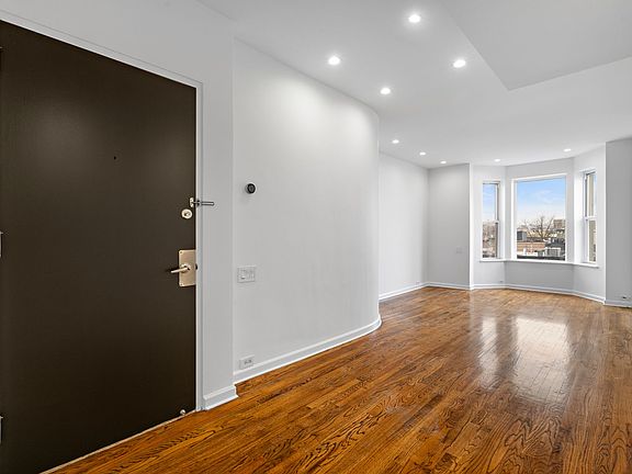 3rd image of 117 Bloomfield St APT 4A