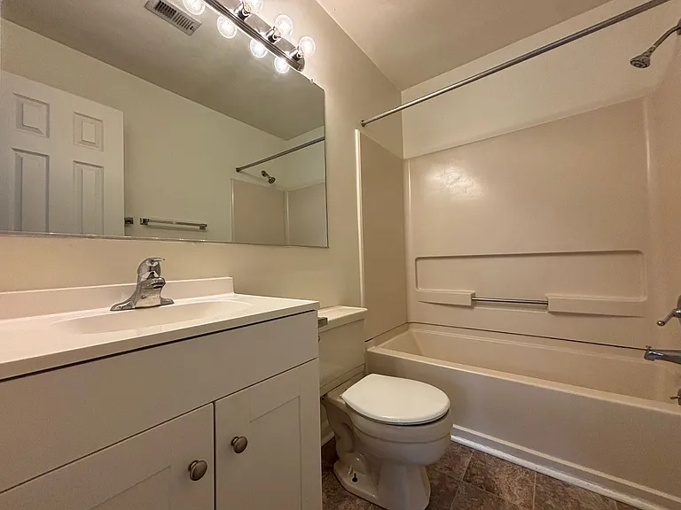 401G Berryfield Ln — Photo 15