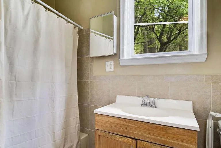 4002 Fernhill Ave — Photo 7