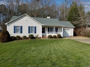 615 Quest Ridge Dr, Fuquay Varina, NC 27526