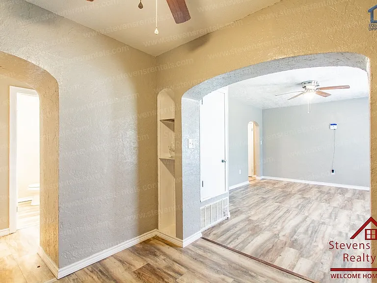 1303 NW Taylor Ave — Photo 32